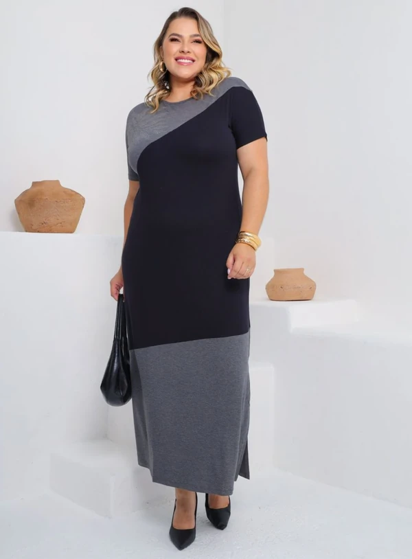 Vestido Longo Plus Size Bicolor com Detalhe de Brilho