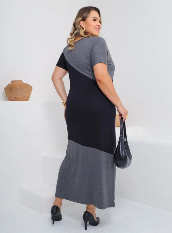 Vestido Longo Plus Size Bicolor com Detalhe de Brilho