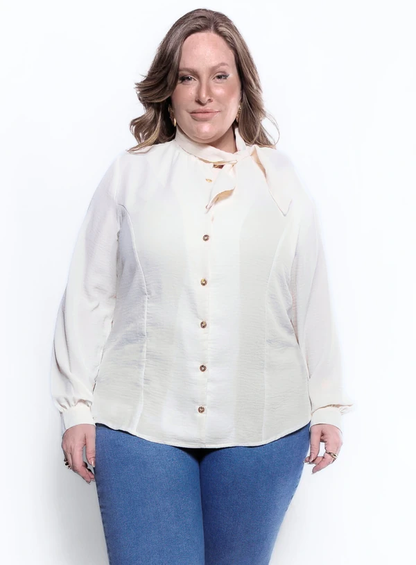 Camisa Plus Size com Gola de Laço em Crepe