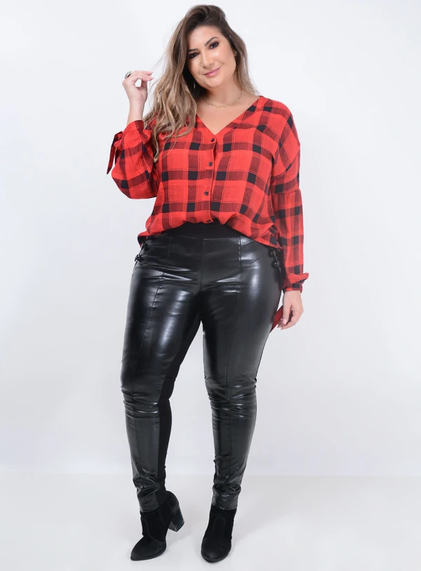 Calça PU Botões Plus Size