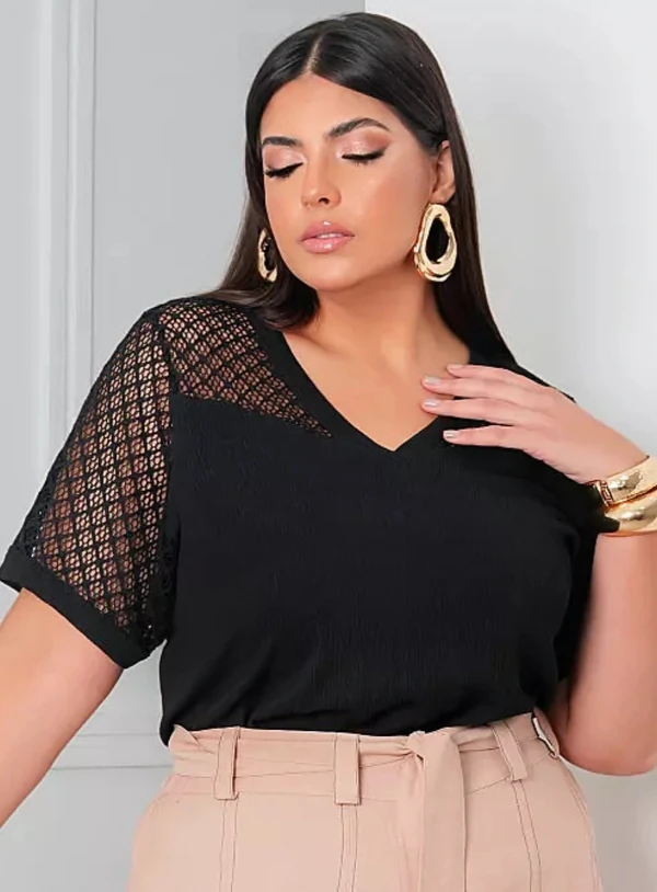 Blusa Lisa Plus Size com Malha Texturizada