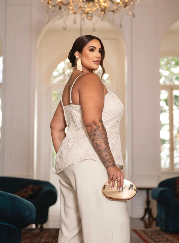 Conjunto Bege Plus Size Calça Pantalona e Blusa com Alça Removível