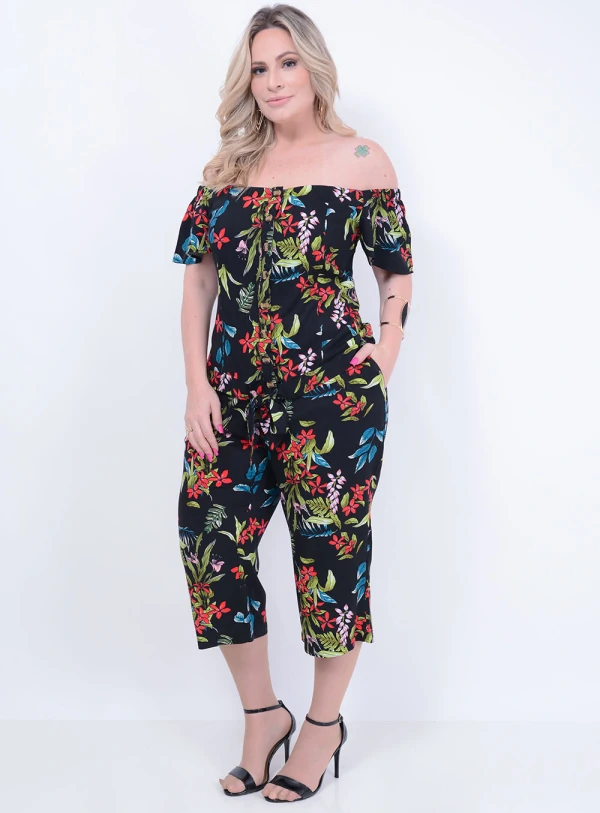 Conjunto de Blusa em Viscose Ombro a Ombro com Amarração na Barra e Calça Pantacourt