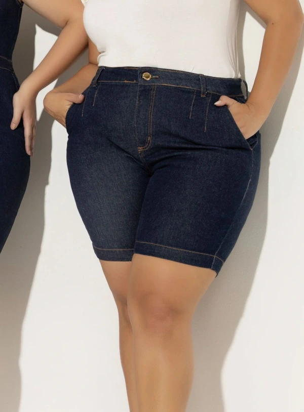 Bermuda Plus Size com Pespontos em Jeans