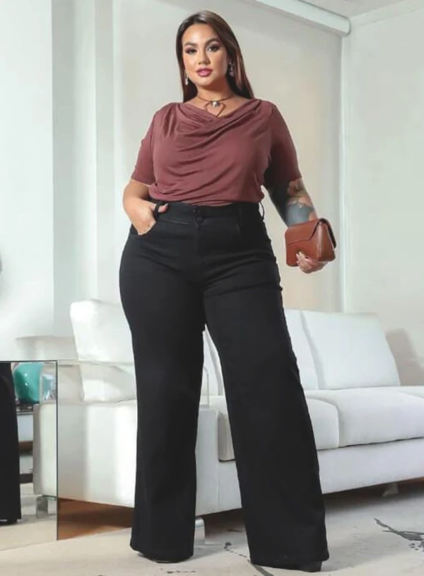 Calça Wide Leg Jeans Preta Plus Size com Dois Botões