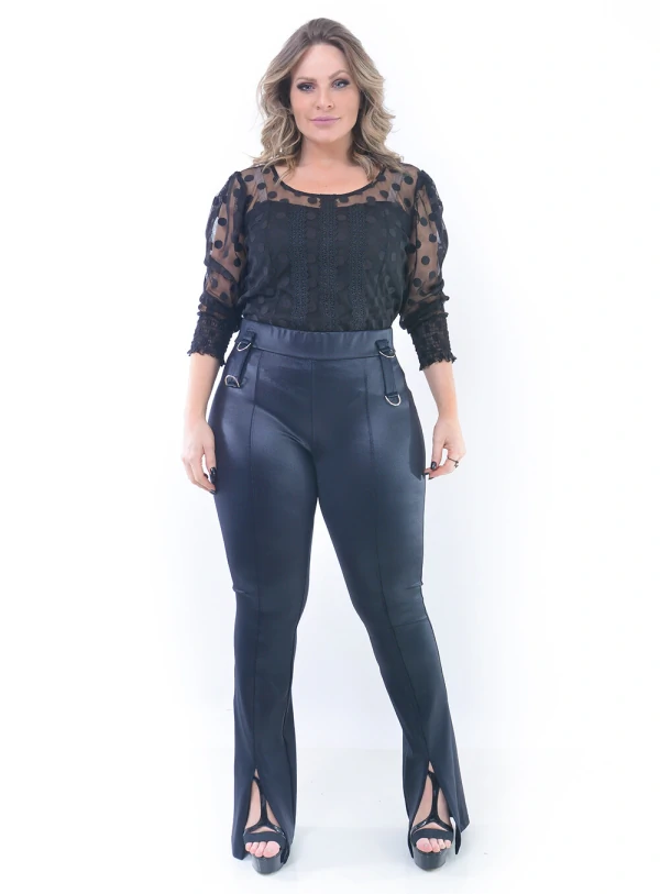 Blusa Plus Size Delicada Preta