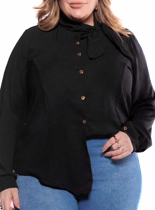 Camisa Plus Size com Gola de Laço em Crepe