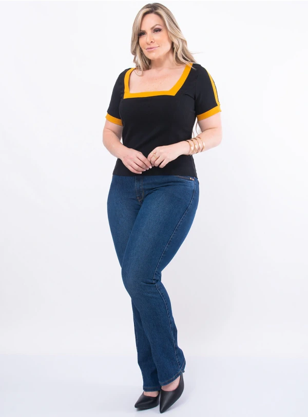 Blusa Plus Size Decote Quadrado