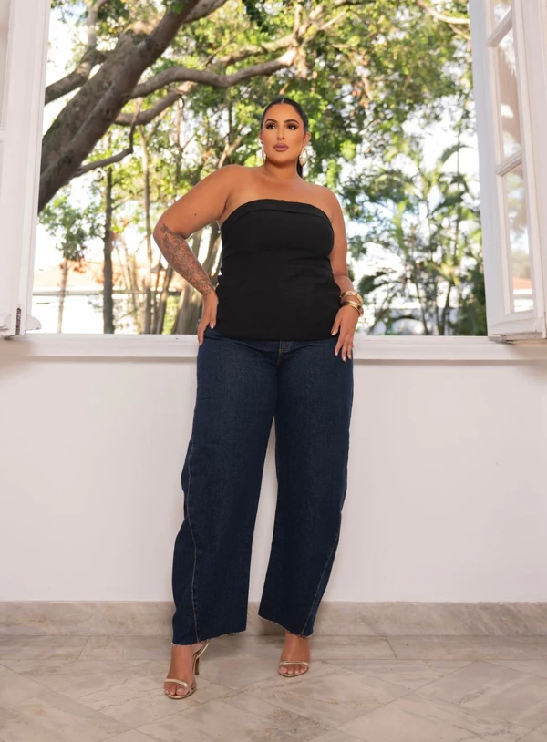 Blusa Plus Size Tomara que Caia Estruturada com Alças Removíveis – Preto, Branco e Amarelo