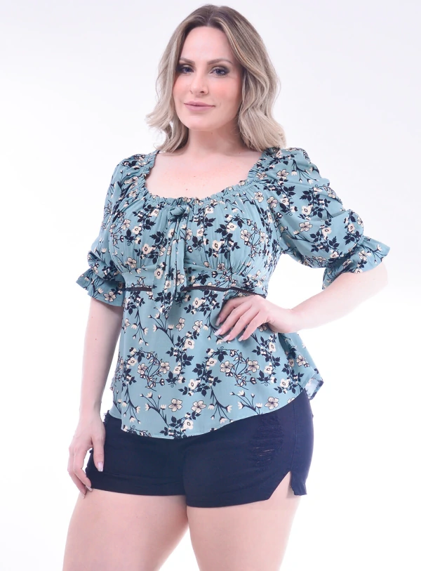 Blusa Plus Size Floral