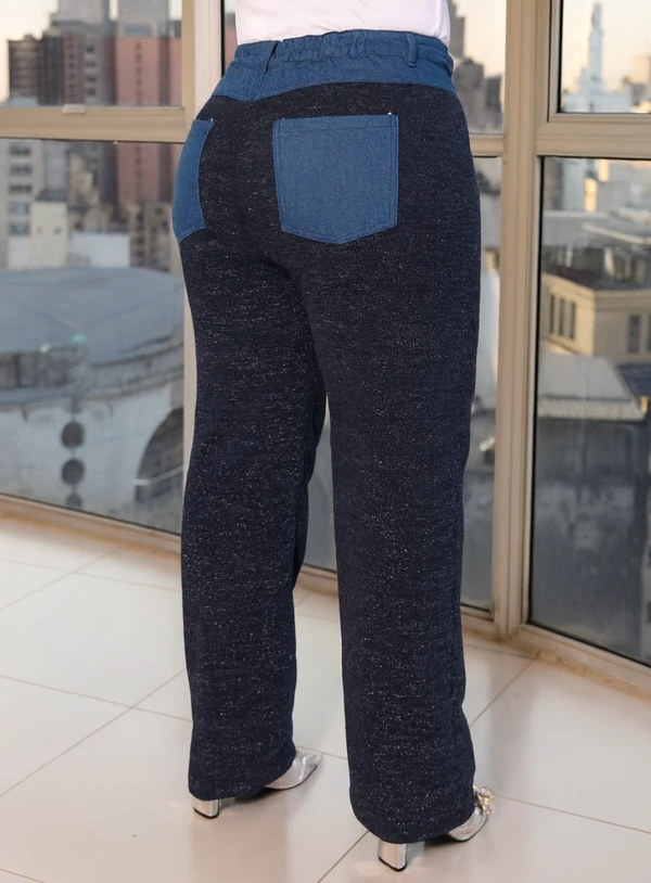 Calça Pantalona no Tricô Plus Size Cós Jeans
