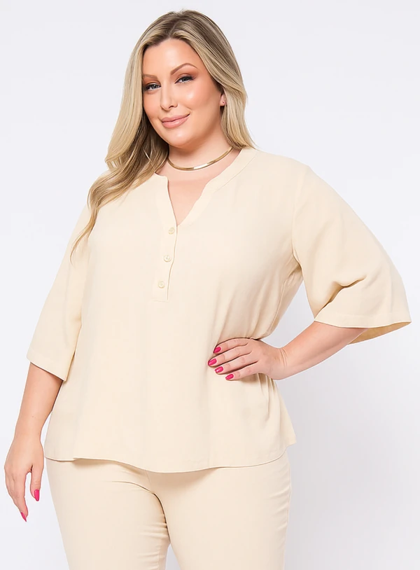 Blusa Plus Size 3 Botões a Vista