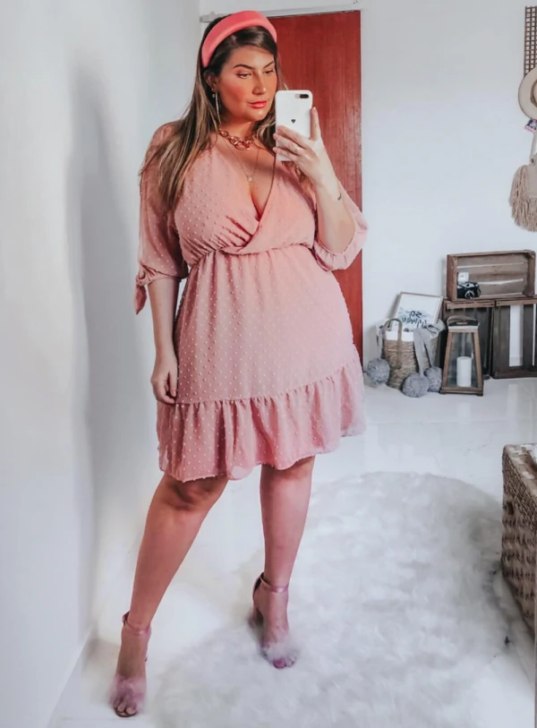 Vestido Plus Size Delicado