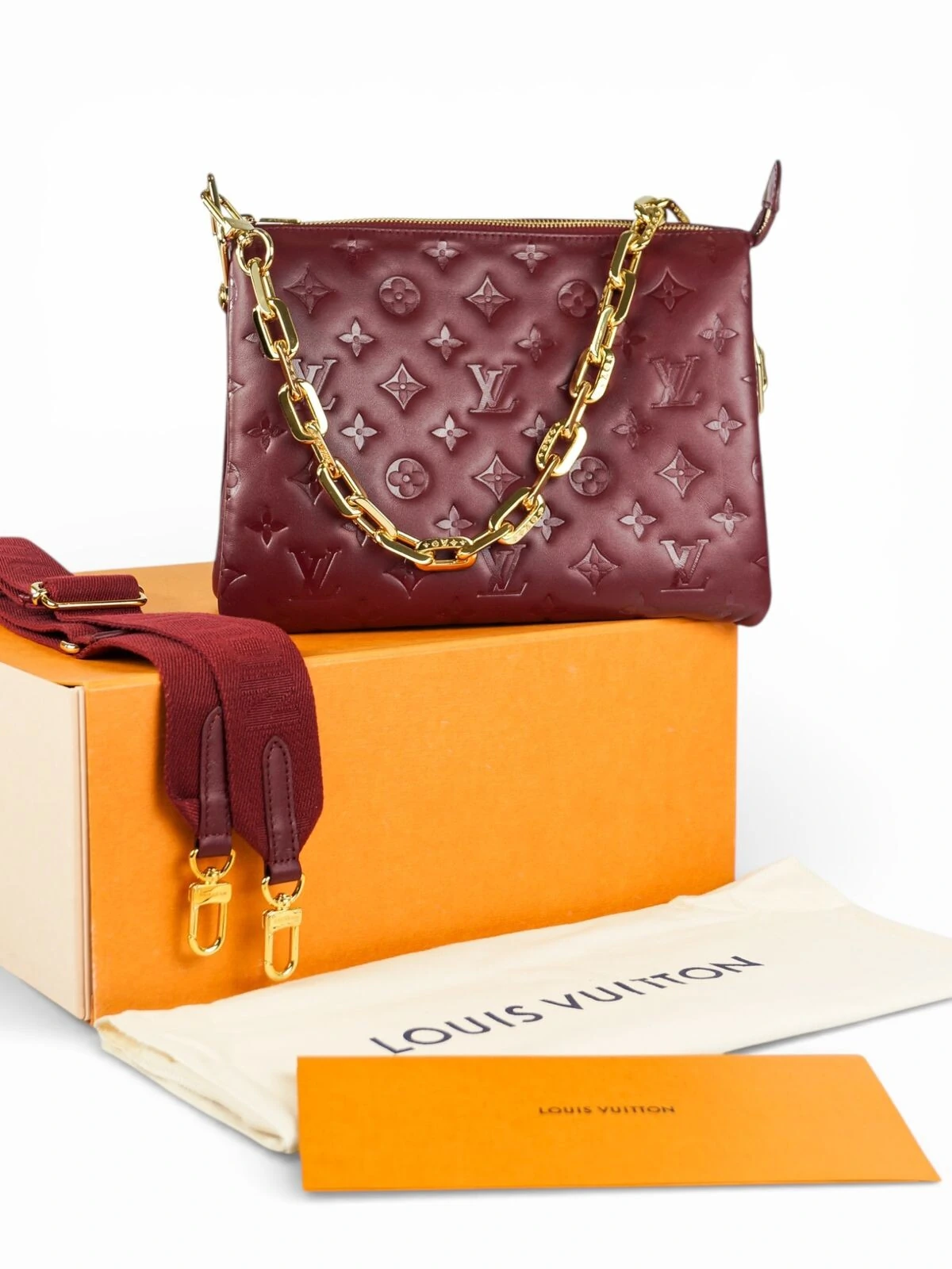 FotoBolsa Louis Vuitton Coussin MM Burgundy