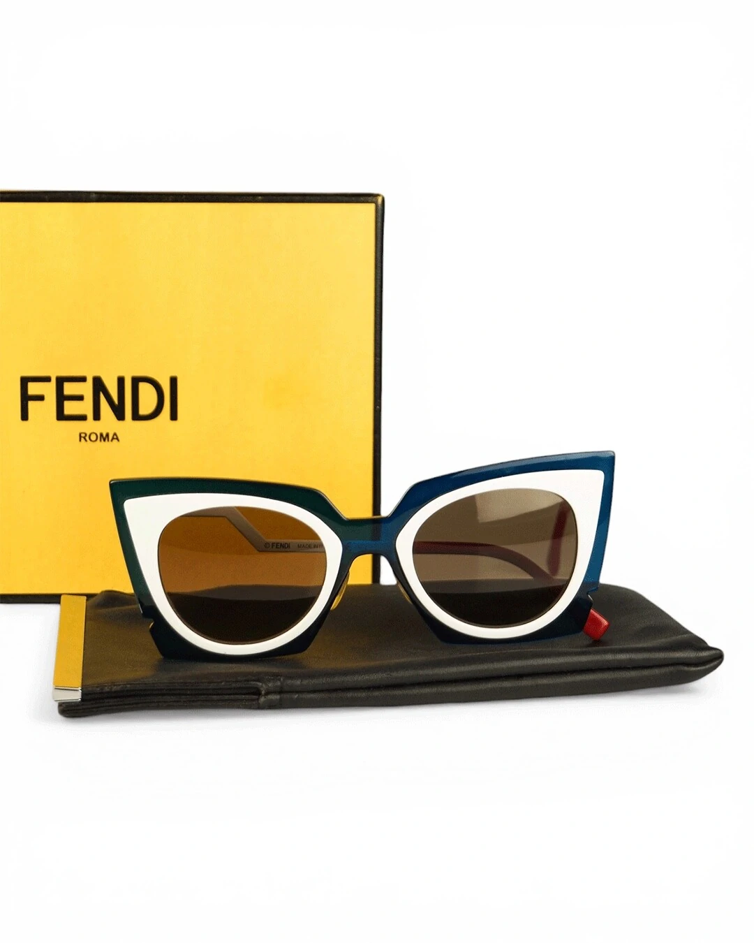 FotoÓculos Fendi Orchidea Azul e Branco