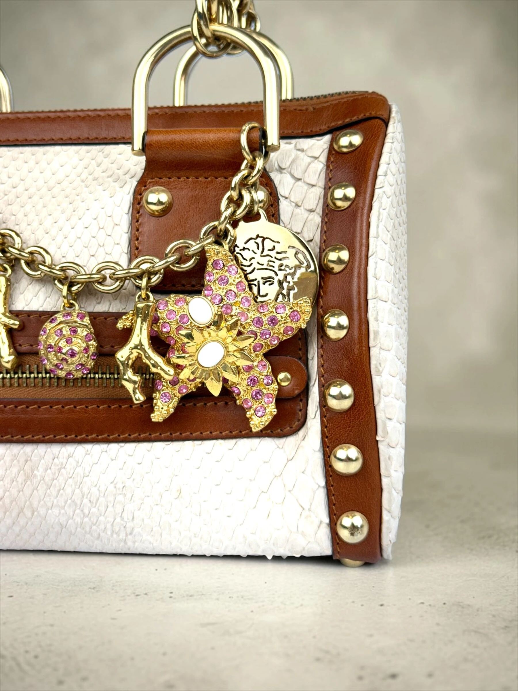 Foto Bolsa Versace em Phyton Off White e Couro Caramelo
