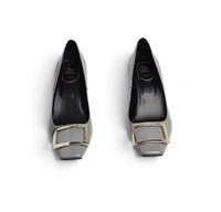 Sapato Roger Vivier Verniz Cinza Claro