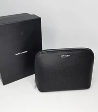 Necessaire Saint Laurent em Couro Preta