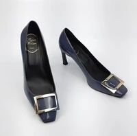 Sapato Roger Vivier Verniz Cinza Escuro