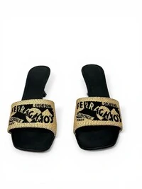 Ferragamo Mule de Jacquard e Ráfia