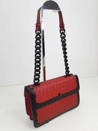 Bolsa Bottega Veneta Olimpia Intrecciato Vermelho/Preto