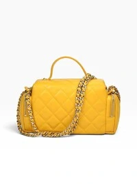 Bolsa Chanel Pocket Top Handle Vanity Yellow