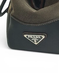 Bolsa Prada Canapa Logo Marrom/Preto
