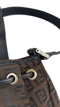 Bolsa Fendi Zucchino Canvas Drawstring Baguette