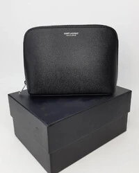 Necessaire Saint Laurent em Couro Preta