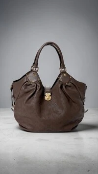 Bolsa Louis Vuitton Mahina XL Monograma Marrom