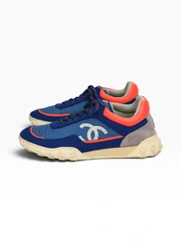 Tênis Chanel Interlocking CC Runner Azul e Laranja