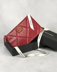 Clutch Chanel 19 Pochette CC Vermelha