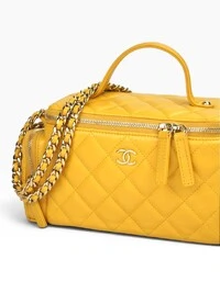 Bolsa Chanel Pocket Top Handle Vanity Yellow