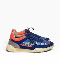 Tênis Chanel Interlocking CC Runner Azul e Laranja