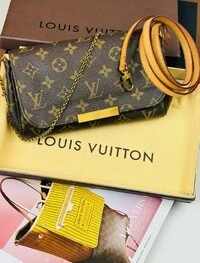 Bolsa Louis Vuitton Favorite PM Monogram