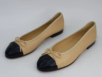 Sapatilha Chanel Bicolor Bege com Preto