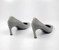 Sapato Roger Vivier Verniz Cinza Claro