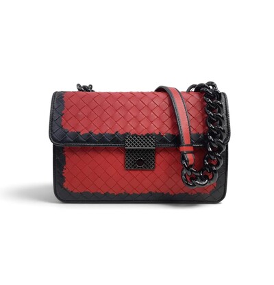 Foto Bolsa Bottega Veneta Olimpia Intrecciato Vermelho/Preto