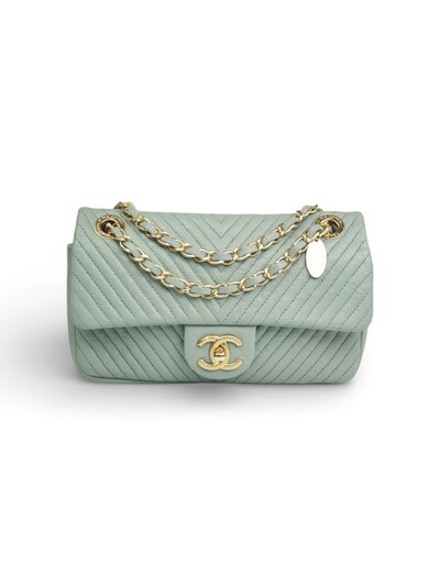 Foto Bolsa Chanel Clássica Chevron Média Verde Pastel