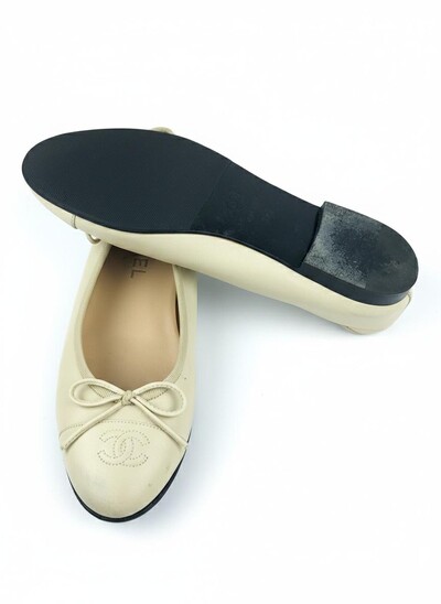 FotoSapatilha Chanel Creme