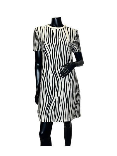 Foto Vestido Valentino Estampado P&B Zebra