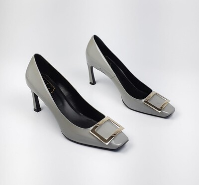 Foto Sapato Roger Vivier Verniz Cinza Claro