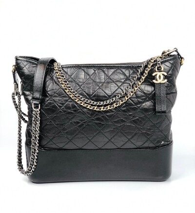 Foto Bolsa Chanel Gabrielle Aged Calfskin Medium Preta