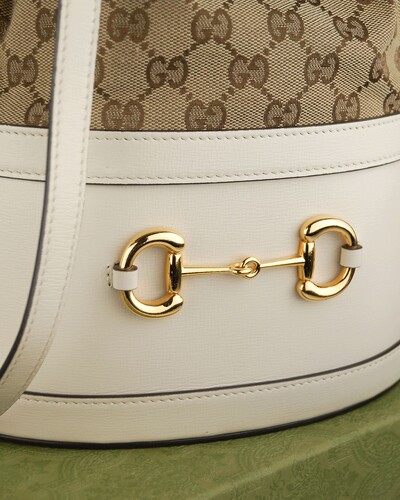 FotoBolsa Gucci Horsebit 1955 GG Canvas Bucket Ivory