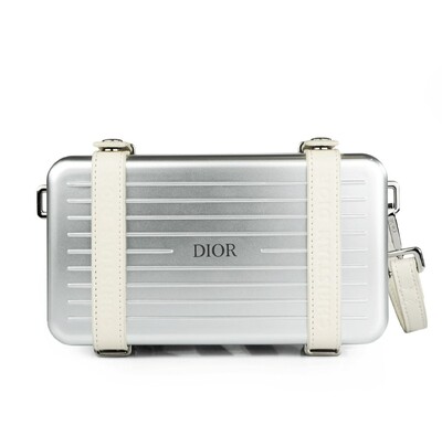 Foto Bolsa Cristian Dior X Rimowa Crossbody Metal e Couro Prateada