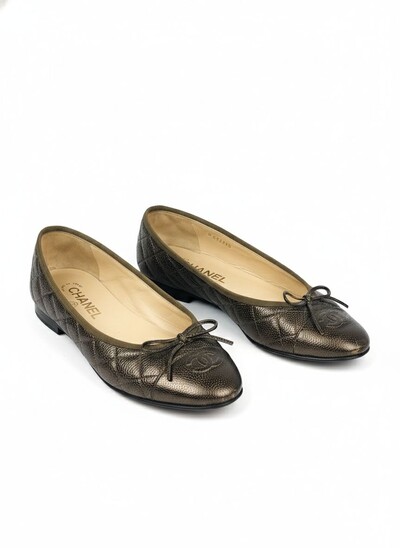 Foto Sapatilha Chanel Matelassê Marrom