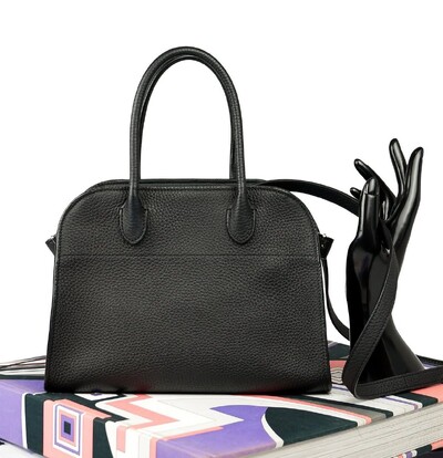 Foto Bolsa The Row Margaux 10 Couro Granulado Preta