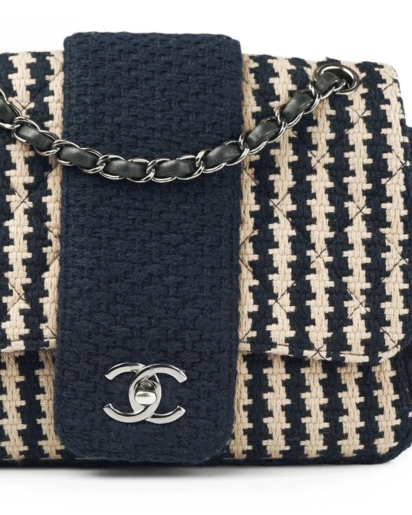 Bolsa Chanel Elementary Chic Flap Tweed Small Navy Blue