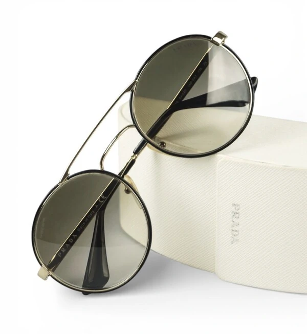 Óculos De Sol Prada Redondo Marrom