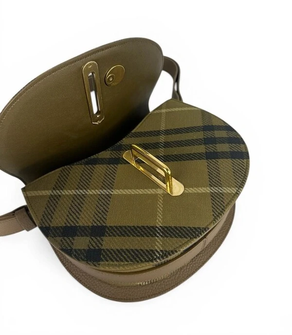 Bolsa Burberry Rocking Horse Verde